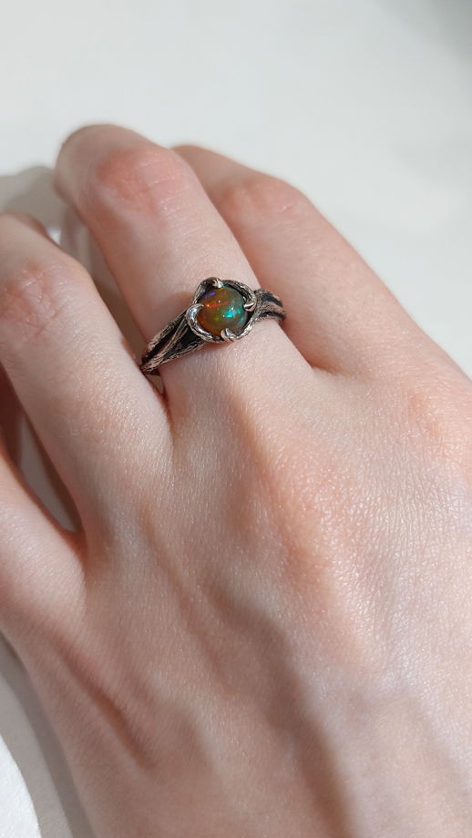Эльфийское кольцо с опалом "Пламенное сердце", размер 17 (изменю на другой по запросу)