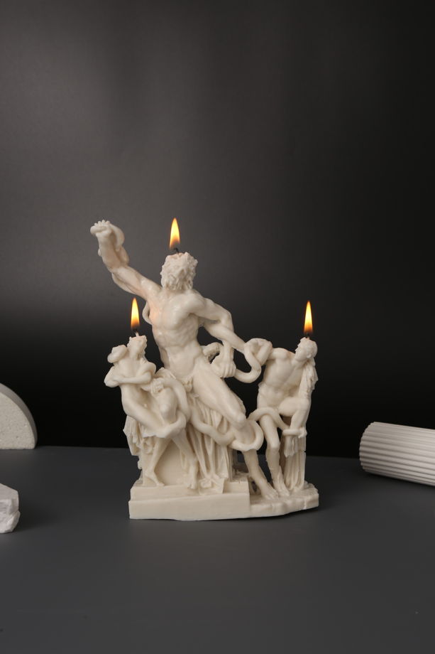 Свеча скульптура "Лаокоон и его сыновья"