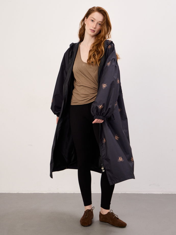 Плащ с пчелками