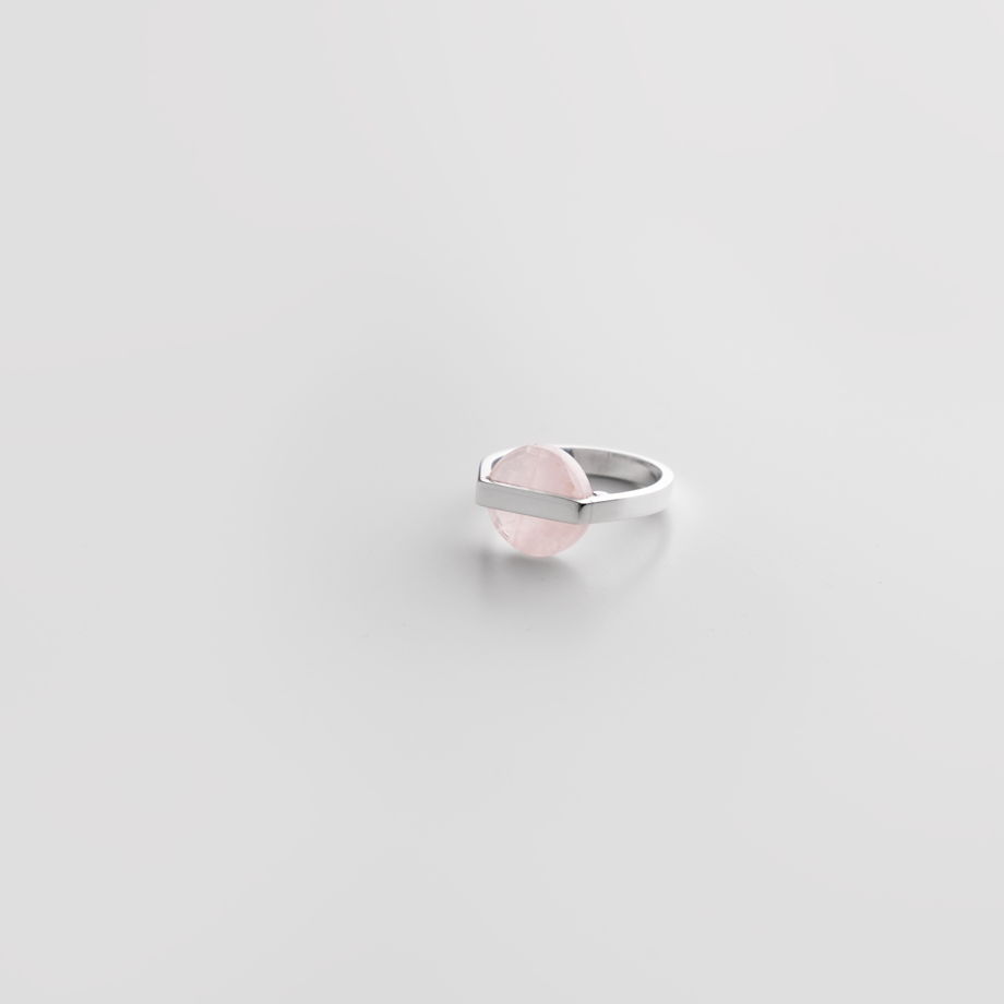 Кольцо с розовым кварцем РОЗОВЫЙ ЛЁД трапеция