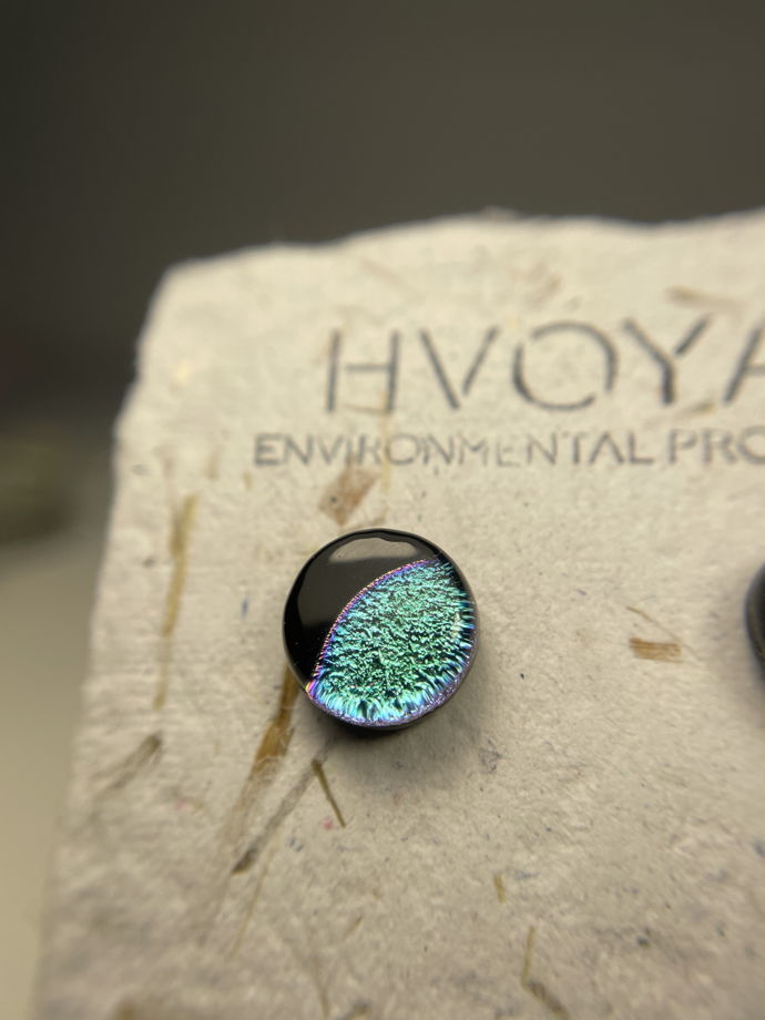 Серьги HVOYA из стекла