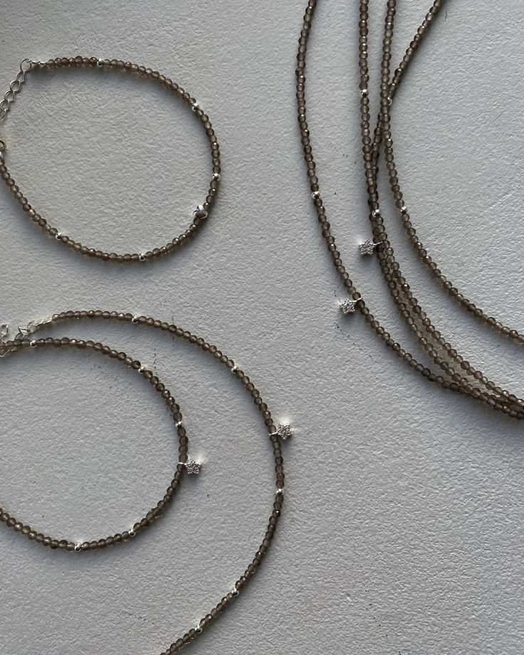 Браслет из натуральных камней со звездочкой