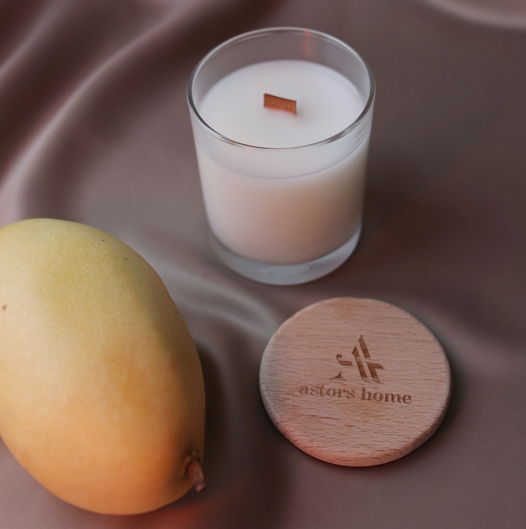 Свеча из кокосового воска с запахом манго, 190 ml.