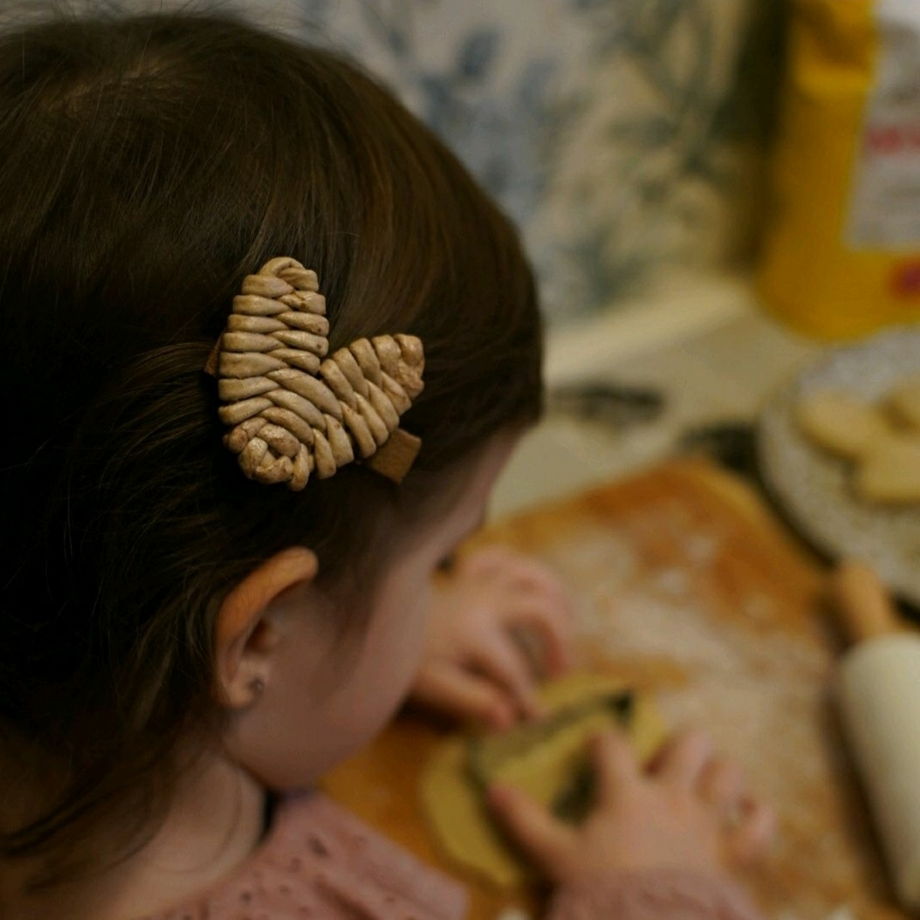 Аксессуар для волос: "Печенье" из лозы. Месяц и сердечко ручной работы.
