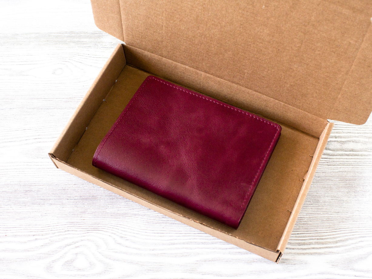 Портмоне из натуральной кожи для прав, СТС, банкнот, пластиковых карт, паспорта, страховки. VIRKUNEN