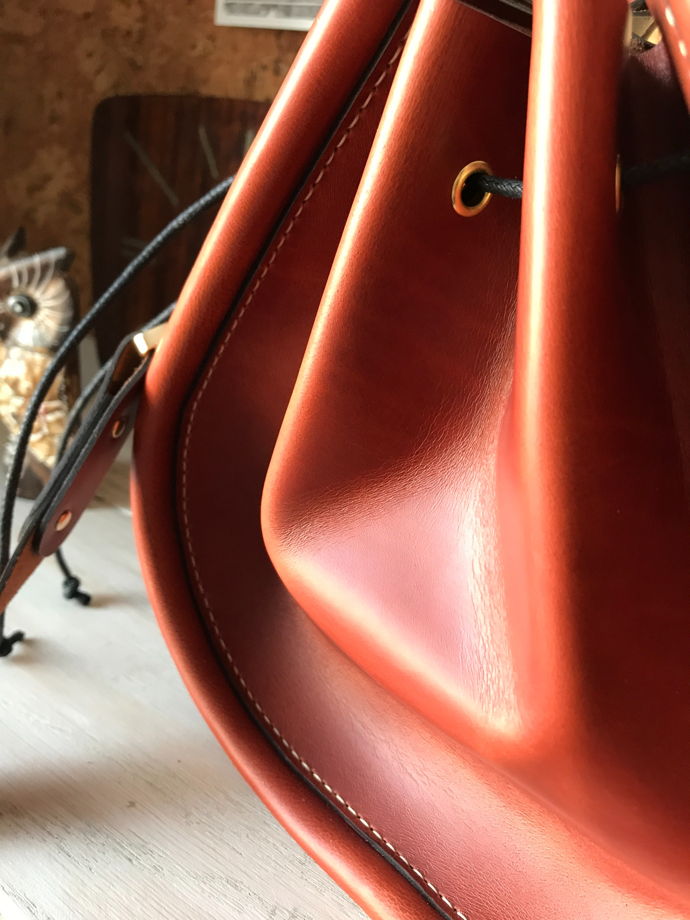 Кожаная сумка-мешок Терракотовый/Красный цвет Размер S "Bucket bag" на кулиске