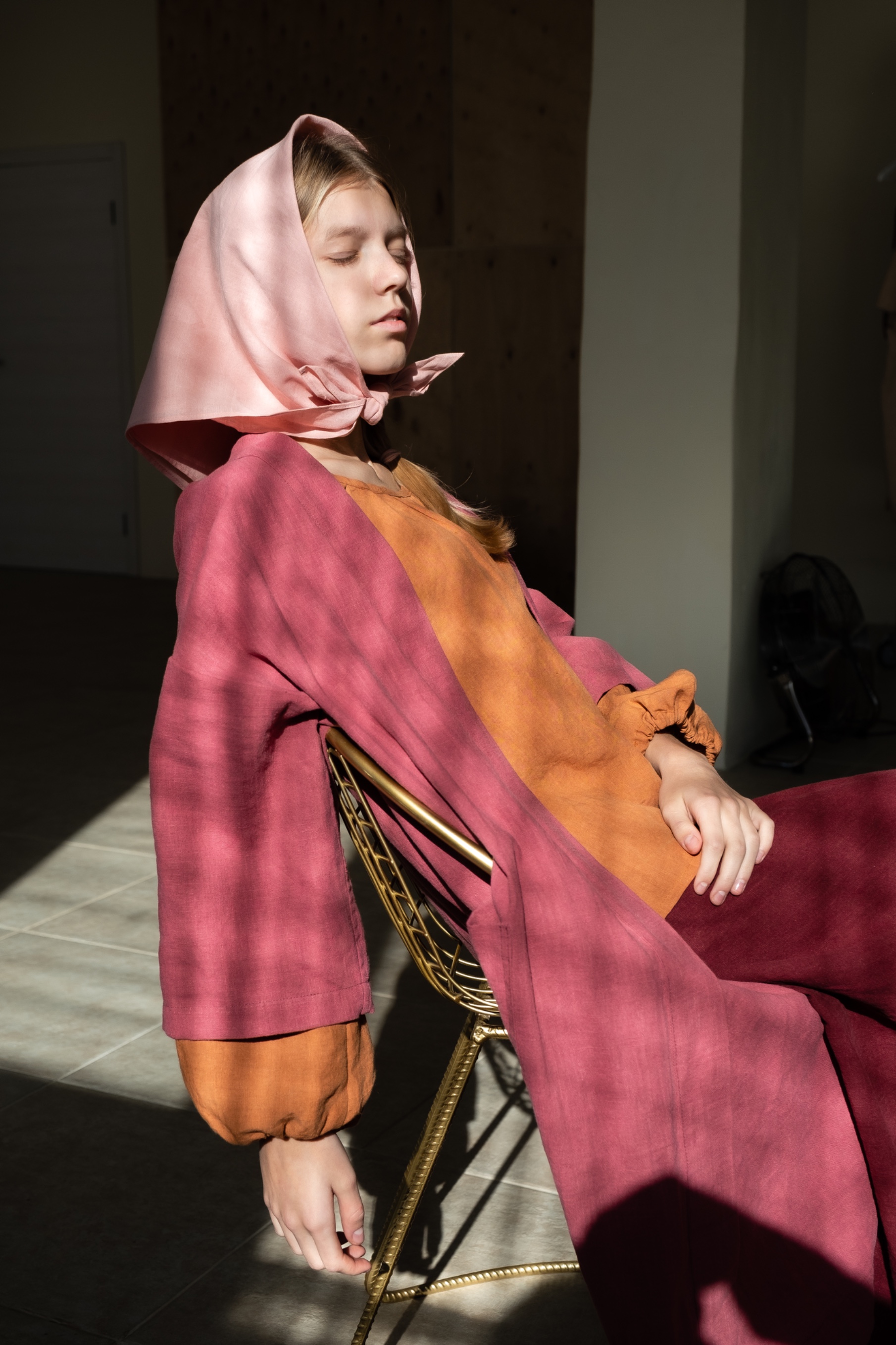 Арабский шейх (длинная рубаха, халат, платок, обруч на голову).