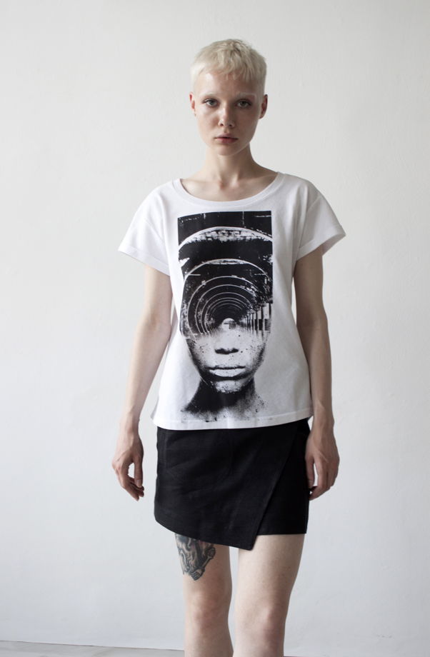 женская футболка прямого силуэта с принтом лабиринт
