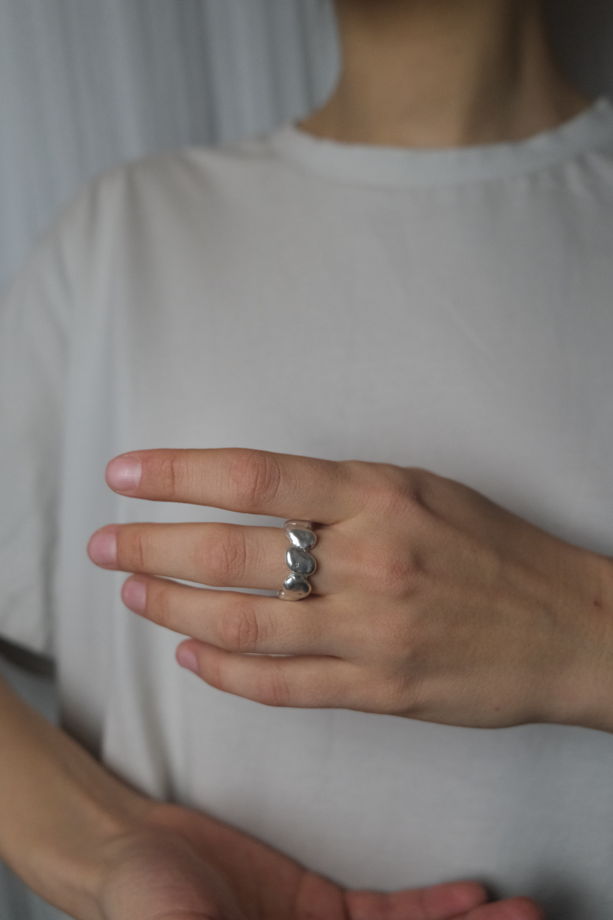 Рельефное кольцо из серебра