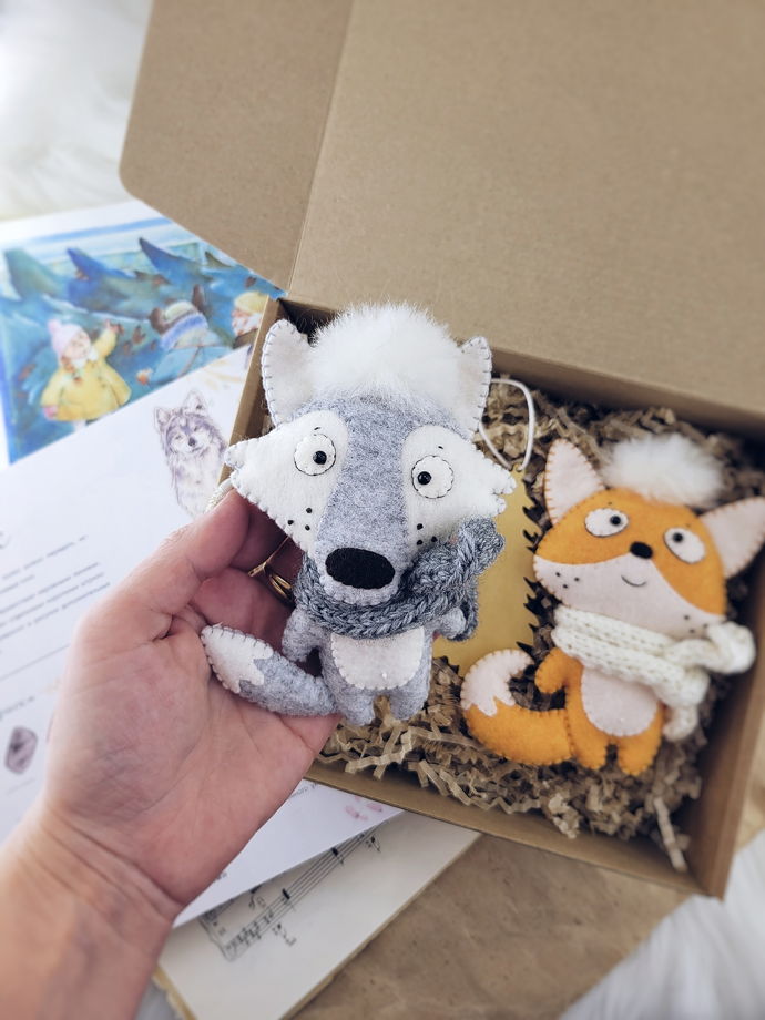 Набор ёлочных игрушек ручной работы Лесные малыши: волчонок и лисёнок