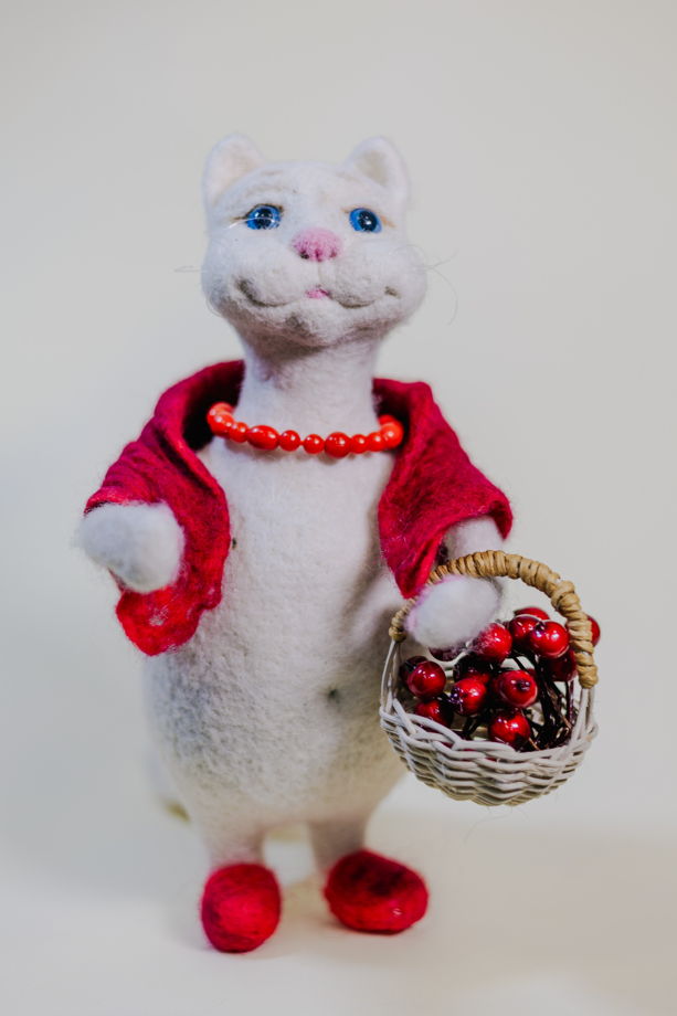 Декоративная игрушка  — "Кошка сибирская"