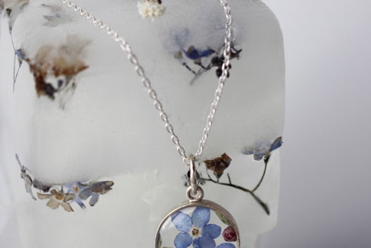 Медальон с Незабудками и Озотамнусом на цепочке