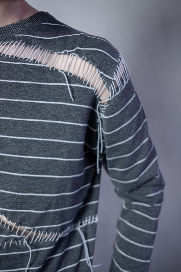 19 pieced pullover (пуловер из деталей-заплаток)