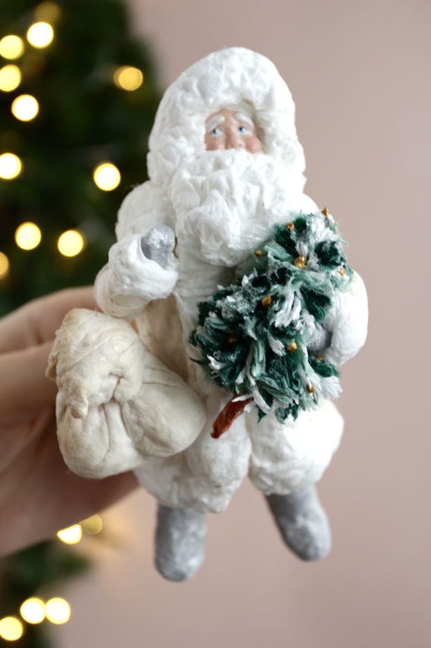Ватная ёлочная игрушка «Дедушка Мороз с ёлочкой»