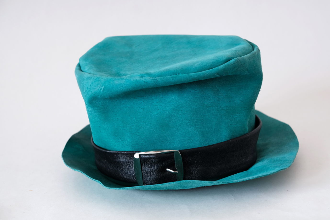 Зеленая кожаная шляпа цилиндр ко Дню Святого Патрика