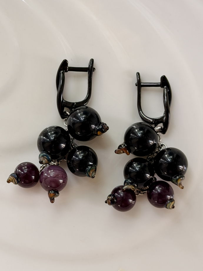 Серьги Черная смородина из стекла