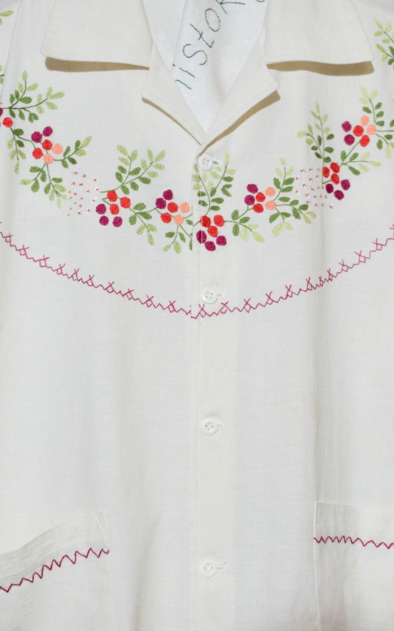 Рубашка с Красными Ягодами/Red Berries Short Sleeve Shirt
