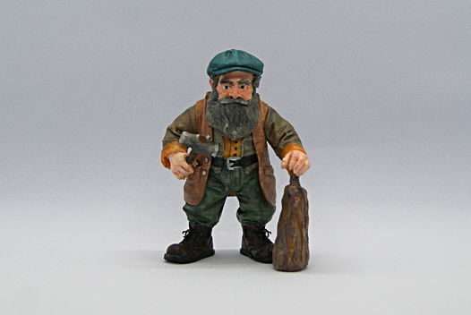 Мастер по дереву (фигурки)