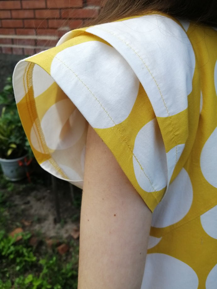 Дизайнерское желтое платье из мерсеризованного хлопка