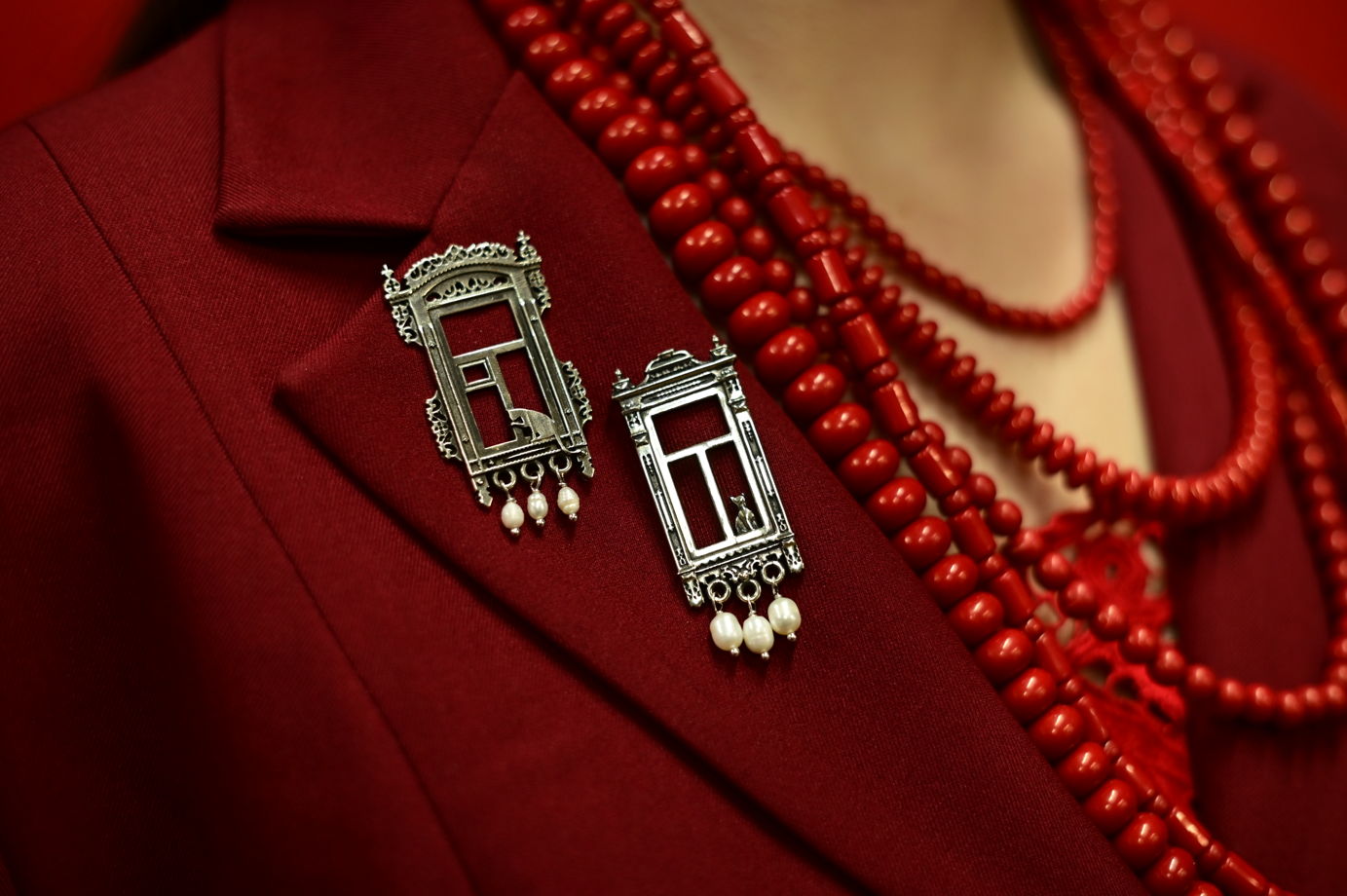 Брошь "Оконце" из мельхиора