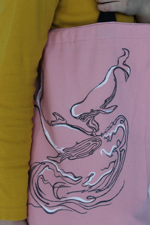 Сумка шоппер из джинсы с ручной росписью Pink Whales