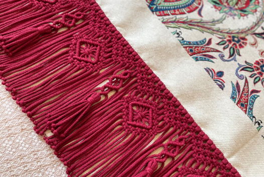 Декоративная плетёная окантовка / плед макраме