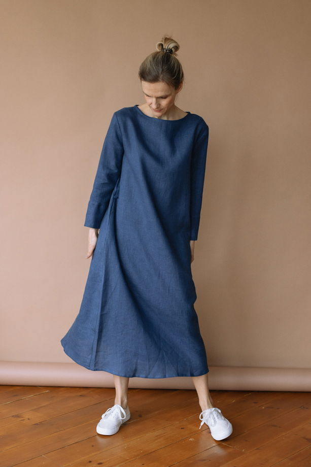 Базовое синее платье из натурального льна