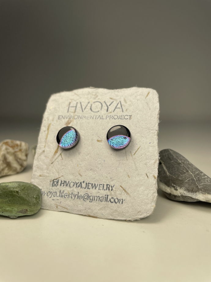 Серьги HVOYA из стекла