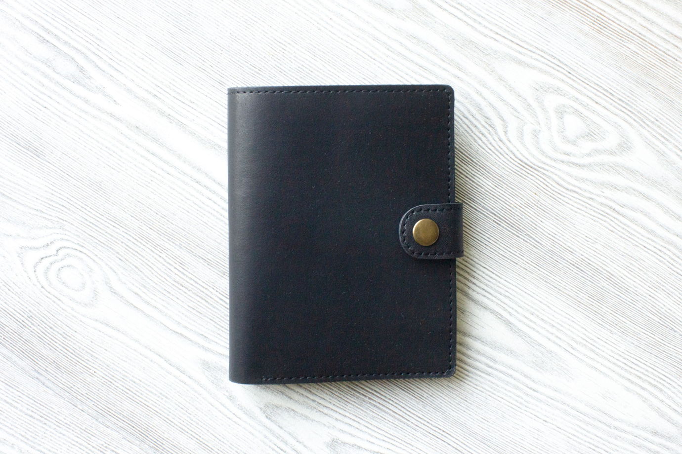 Портмоне из натуральной кожи для прав, СТС, банкнот, пластиковых карт, паспорта, страховки. VIRKUNEN