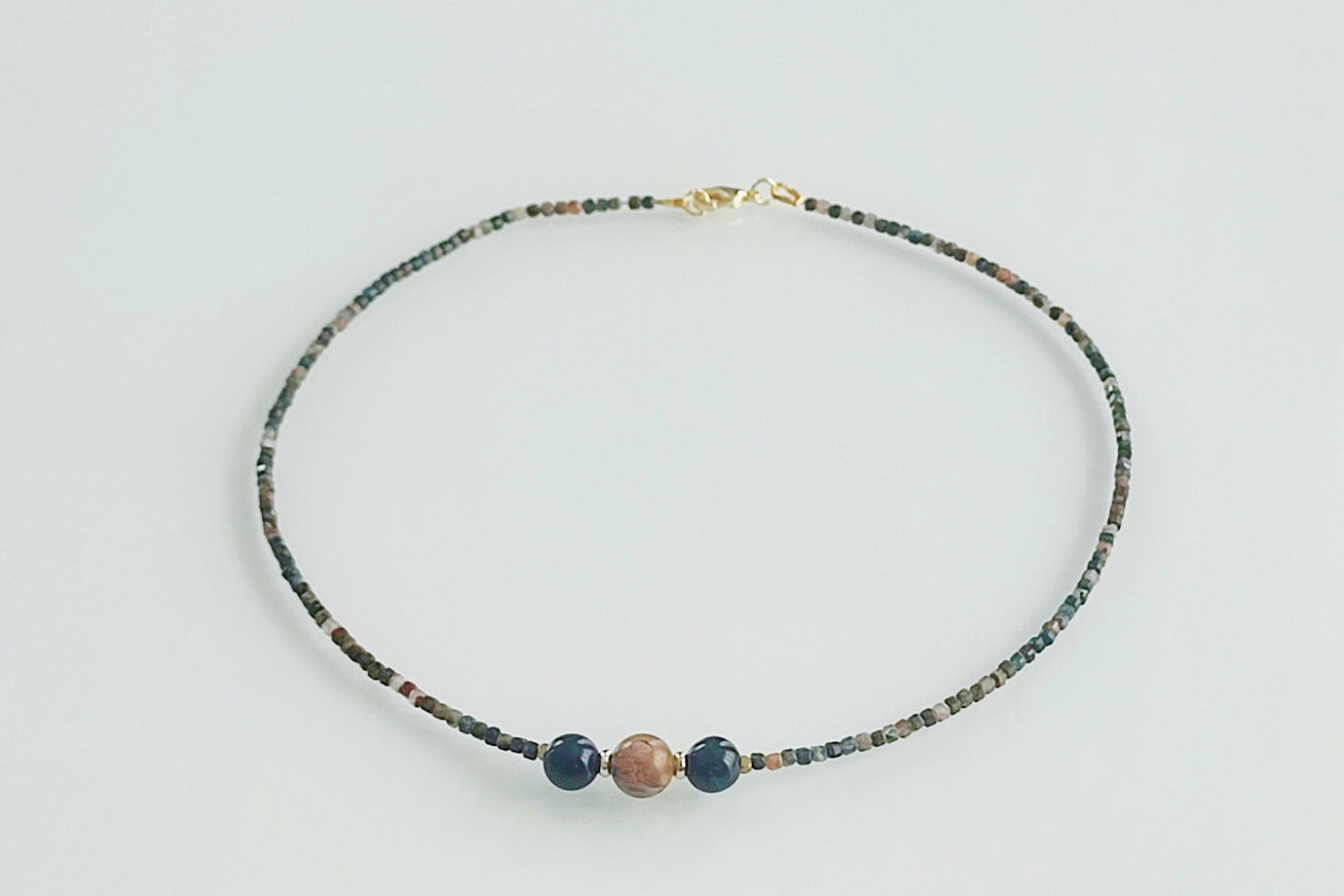 Чокер из петерсита