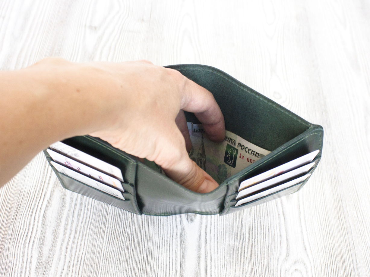 Портмоне из натуральной кожи для прав, СТС, банкнот, пластиковых карт, паспорта, страховки. VIRKUNEN