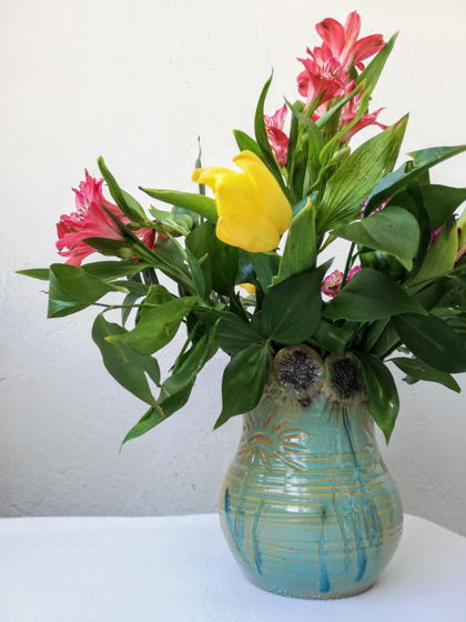 "Весна" ваза. Керамика.
