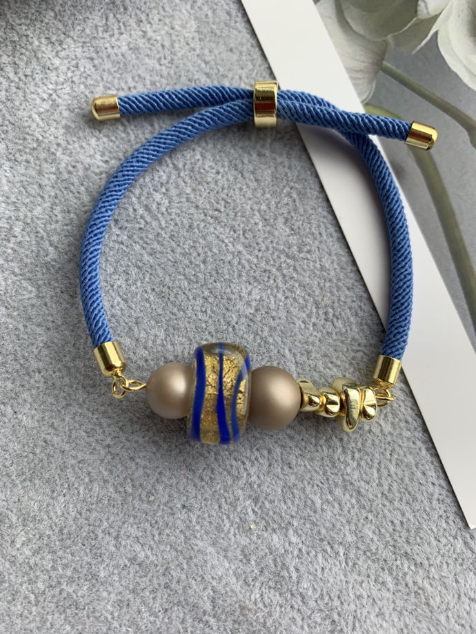 Браслет с жемчугом Майорка, гематитом и муранским стеклом «Морская карамель»