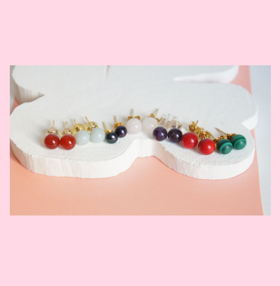 Позолоченные серьги гвоздики пусеты с натуральным малахитом