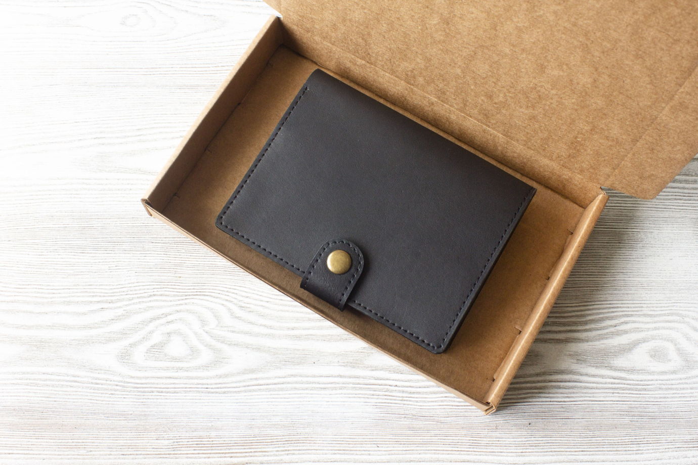 Портмоне из натуральной кожи для прав, СТС, банкнот, пластиковых карт, паспорта, страховки. VIRKUNEN