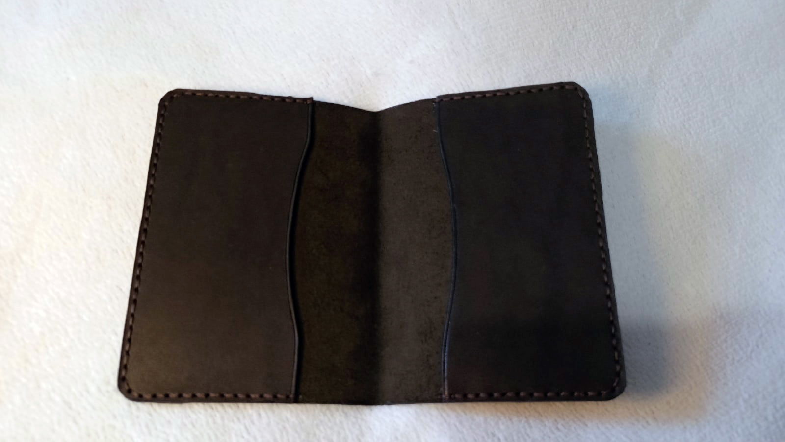 Обложка на паспорт из натуральной кожи чёрная