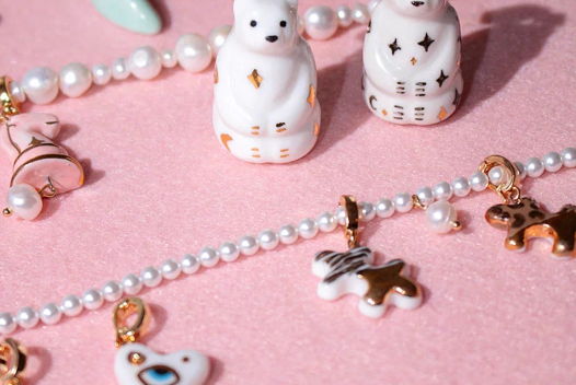 Фарфоровый амулет Мишка