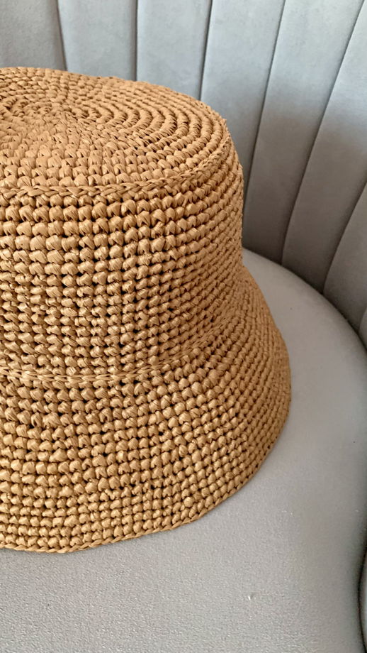 Панама из рафии