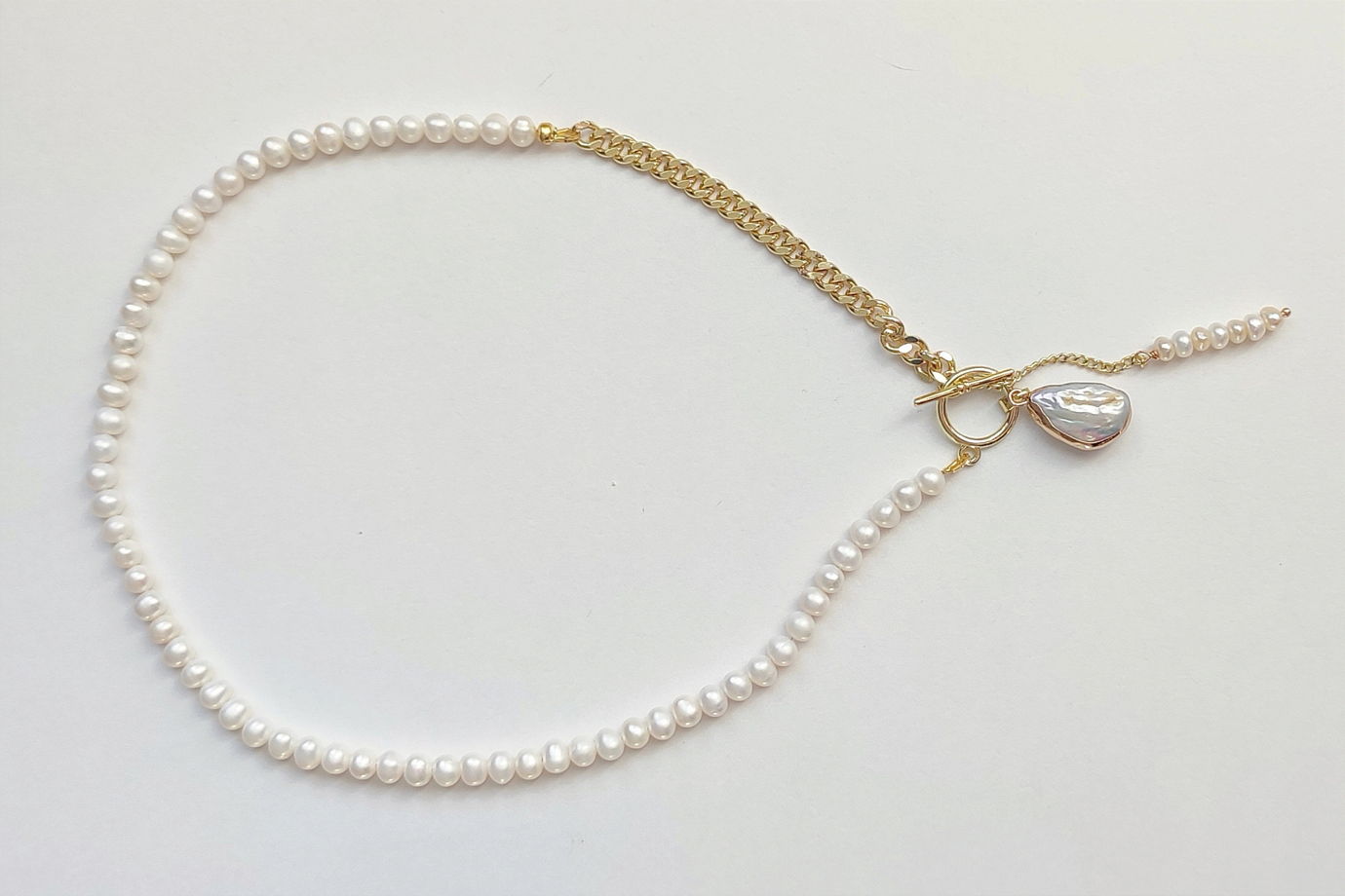 Чокер из жемчуга