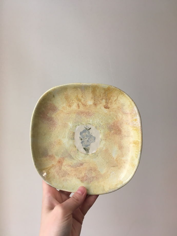 Керамическая тарелка «Гладиолус»