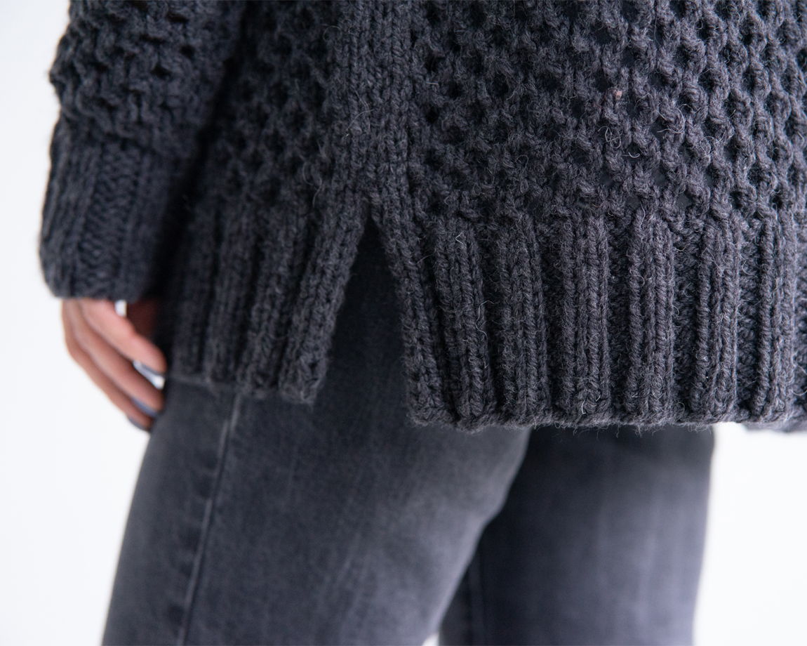 Шерстяной свитер темный маренго