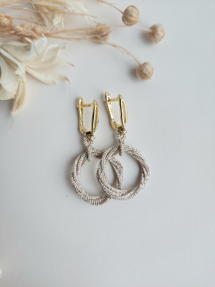 Серьги-кольца плетёные, бежевые серьги фриволите