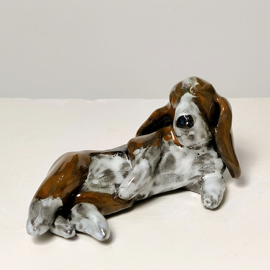 Статуэтки собаки бассеты и корги