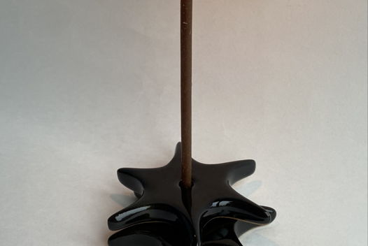 Набор керамических подсвечников для тонкой свечи