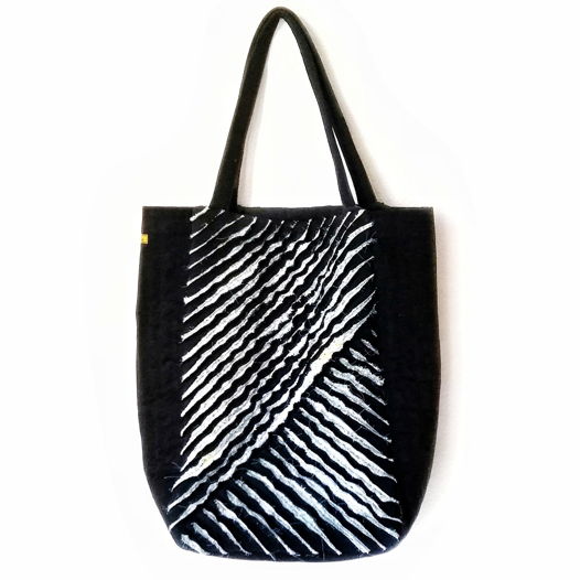 Холщовая женская черная сумка-шоппер ручной работы