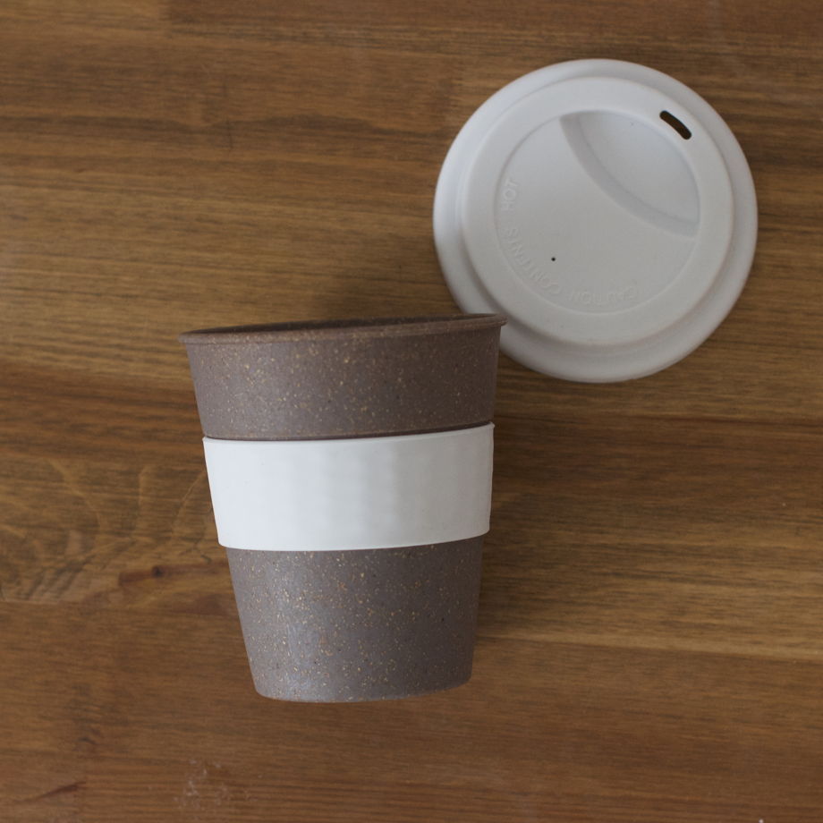 Стакан для кофе с собой из кофейного жмыха
