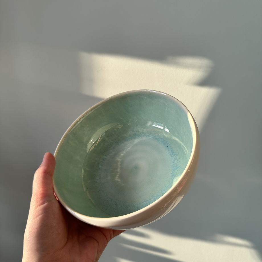 Миска ручной работы бело-бирюзовая,  "Лазурь"