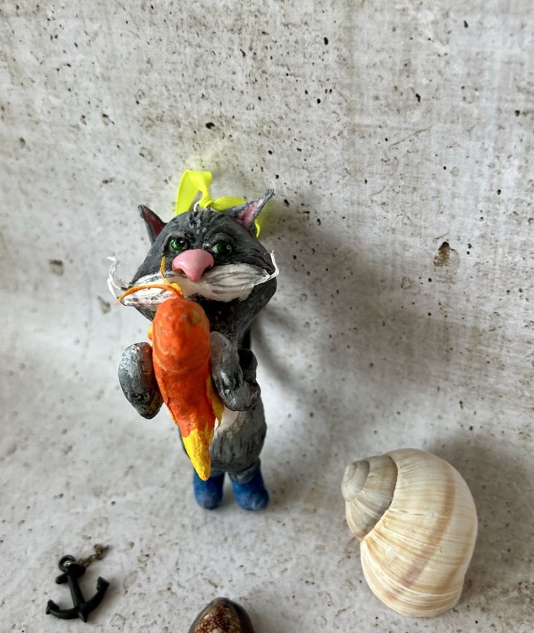 Декоративная игрушка "Кот-рыбак"