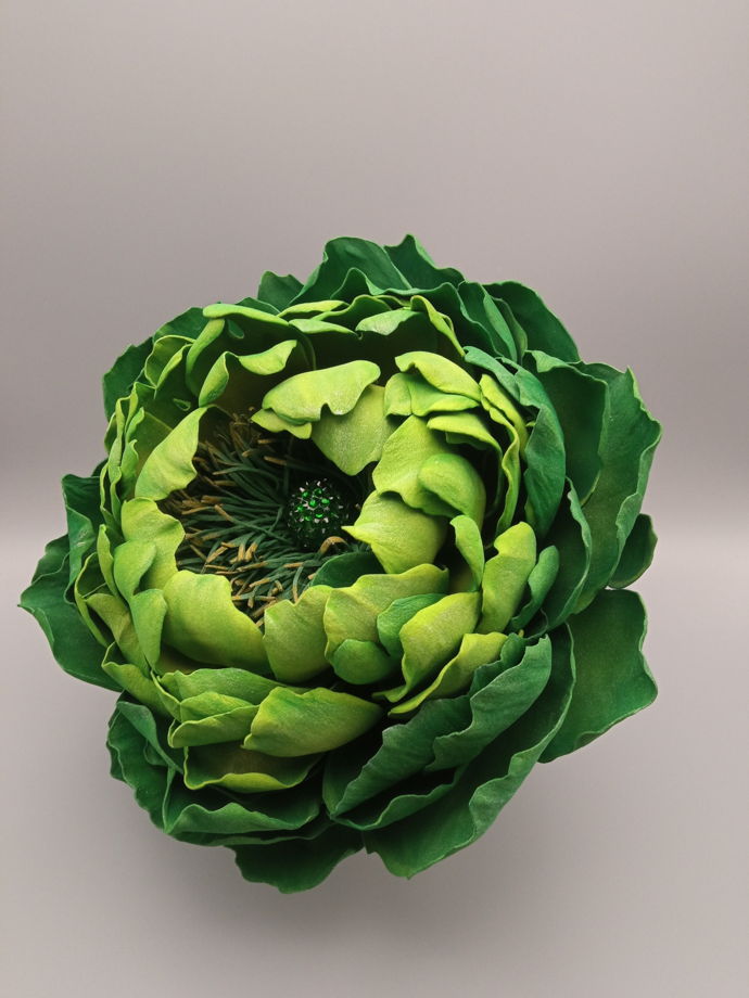 Большая брошь-пион в травяных оттенках из фоамирана