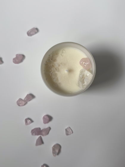 cвеча [ new Moon ] с розовым кварцем